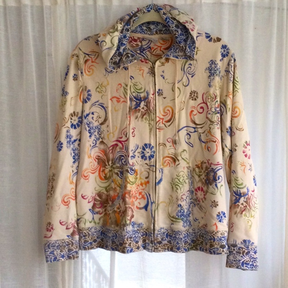 Cotton hoodie, chic and warm